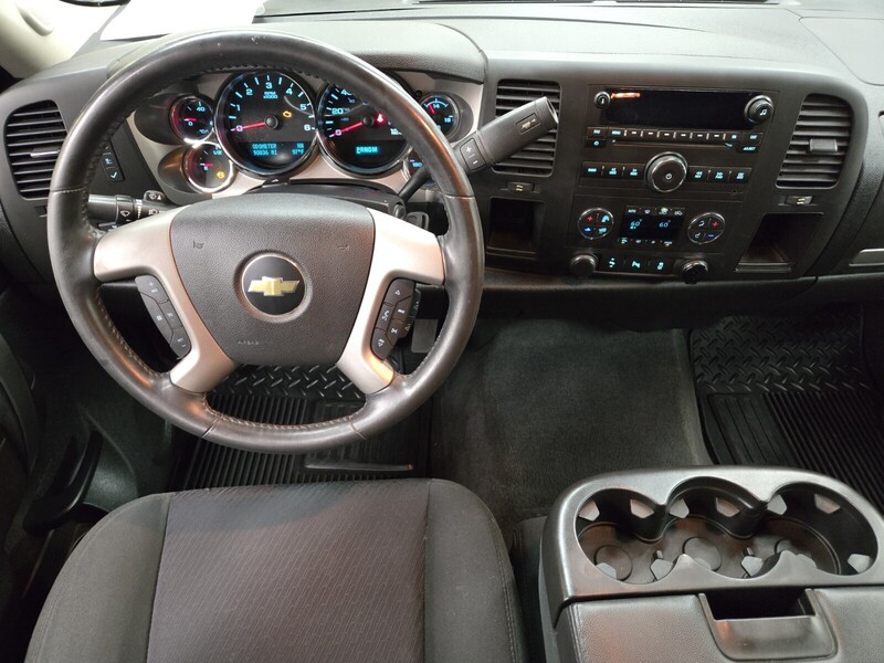 2012 Chevrolet Silverado 1500 LT photo 9