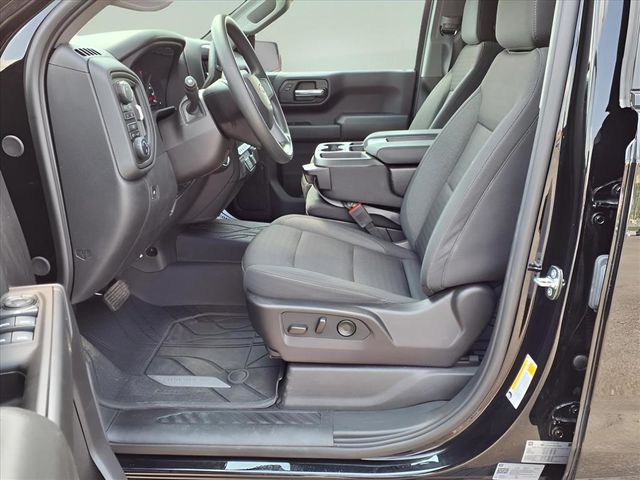 2024 Chevrolet Silverado 1500 Custom photo 18