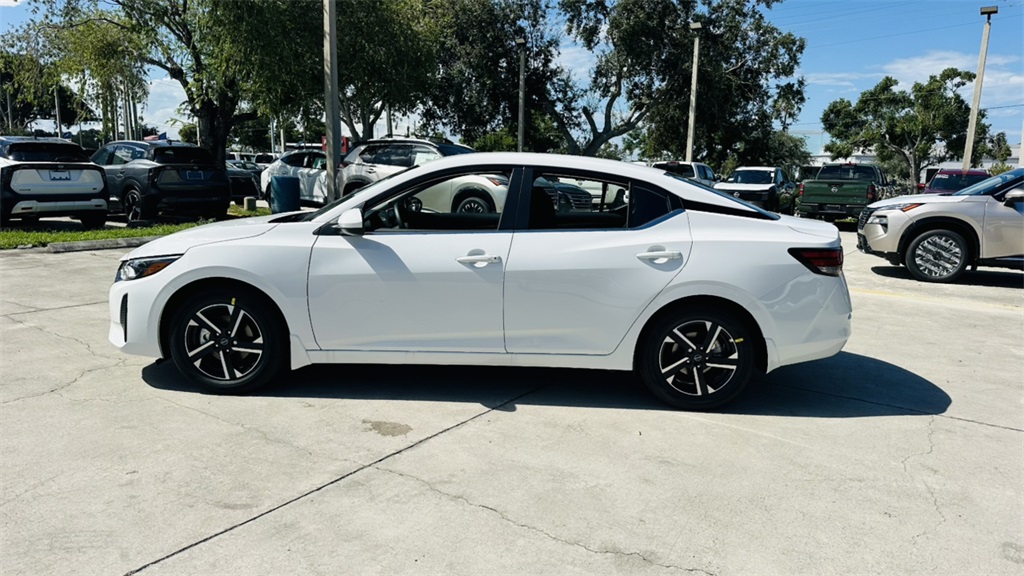 2025 Nissan Sentra SV photo 4