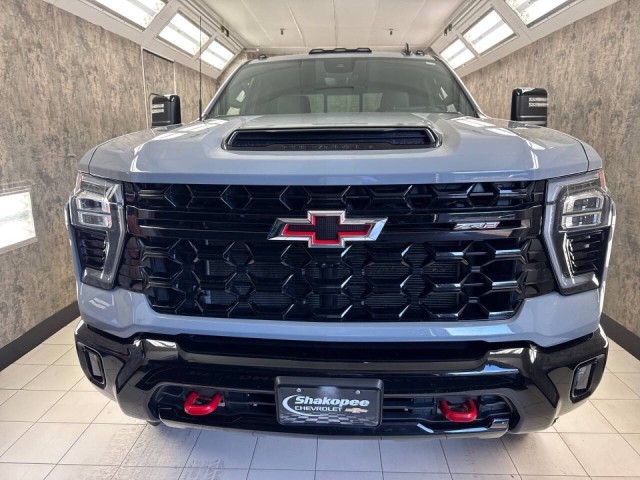 Used 2024 Chevrolet Silverado 2500HD ZR2 with VIN 1GC4YYE78RF265774 for sale in Shakopee, Minnesota