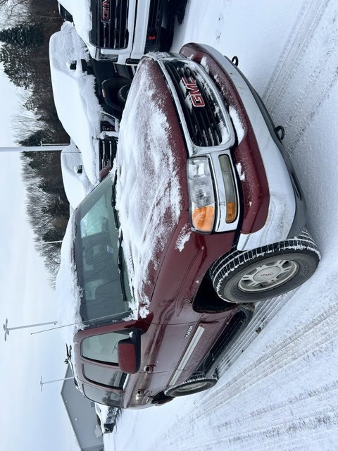 2002 GMC Yukon SLE's photo