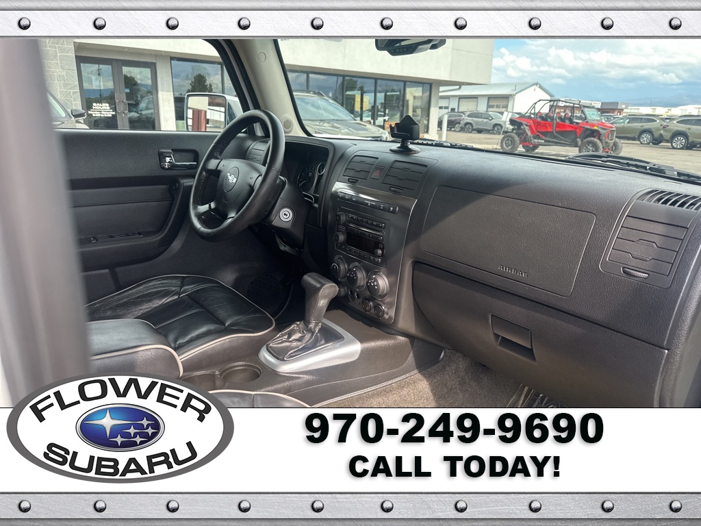 2006 Hummer H3 Luxury photo 10