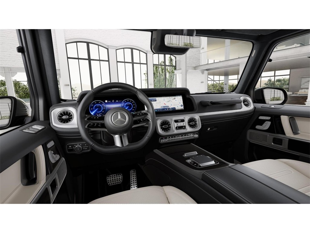 2025 Mercedes Benz G photo 3