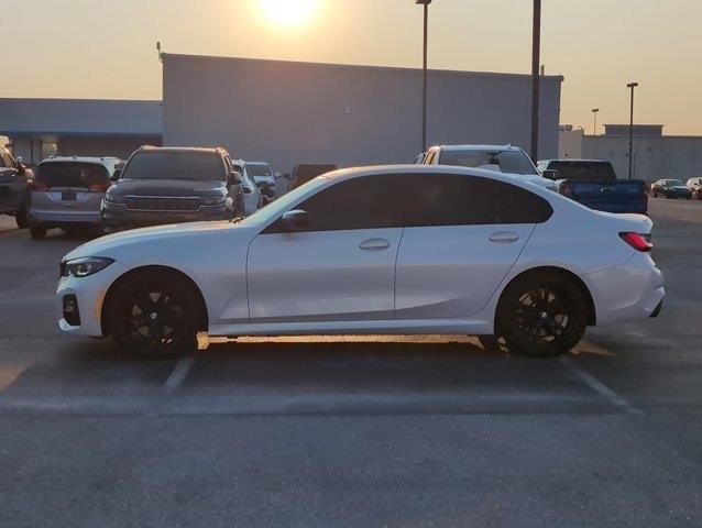 2022 Bmw 330i xDrive photo 2