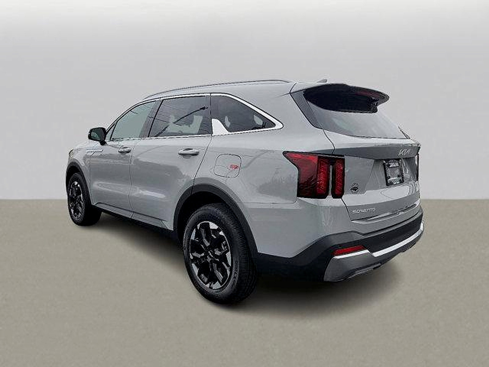 2025 Kia Sorento S photo 2