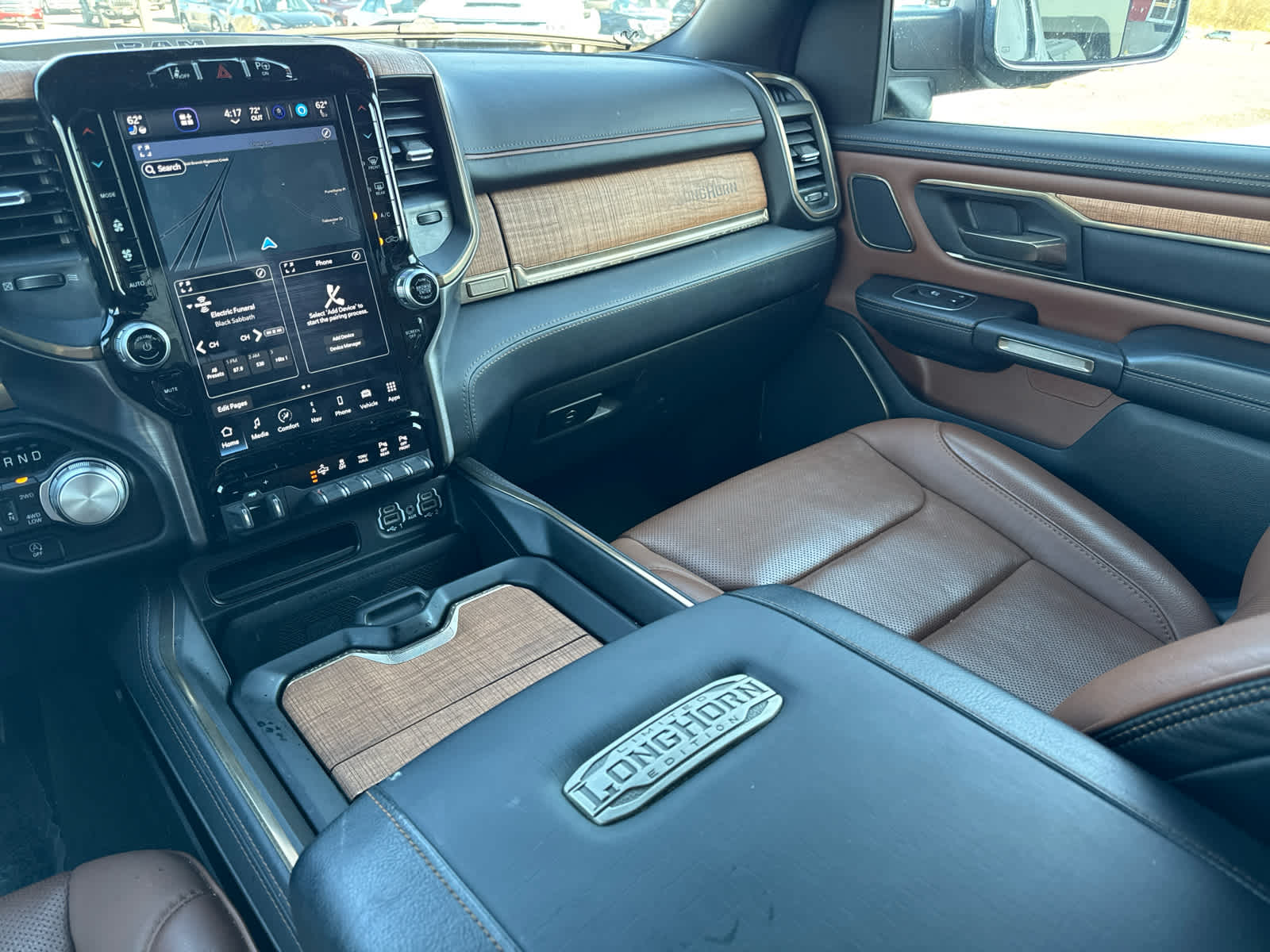 2023 Ram 1500 Longhorn photo 28