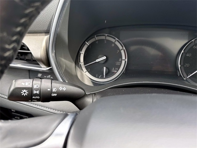 2020 Toyota Highlander Limited photo 32