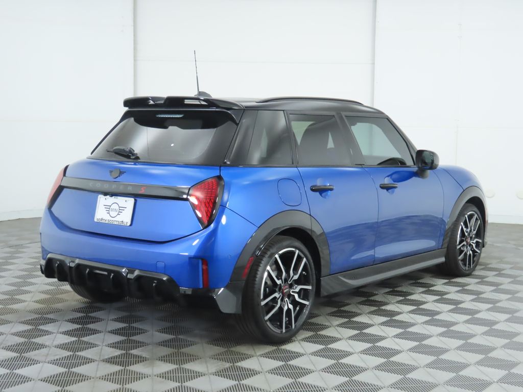 2026 Mini Cooper 4 Door Hardtop S Iconic photo 3