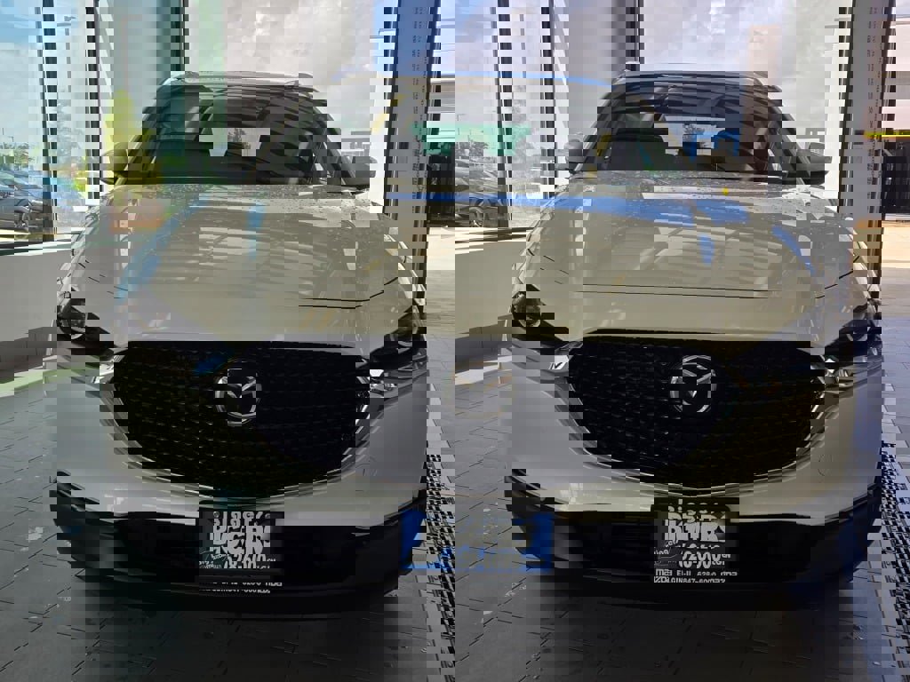 2025 Mazda CX-30 2.5 S Preferred photo 2