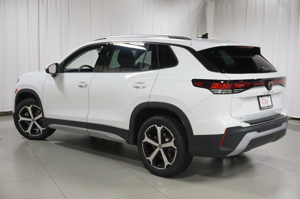2025 Volkswagen Tiguan SE photo 4