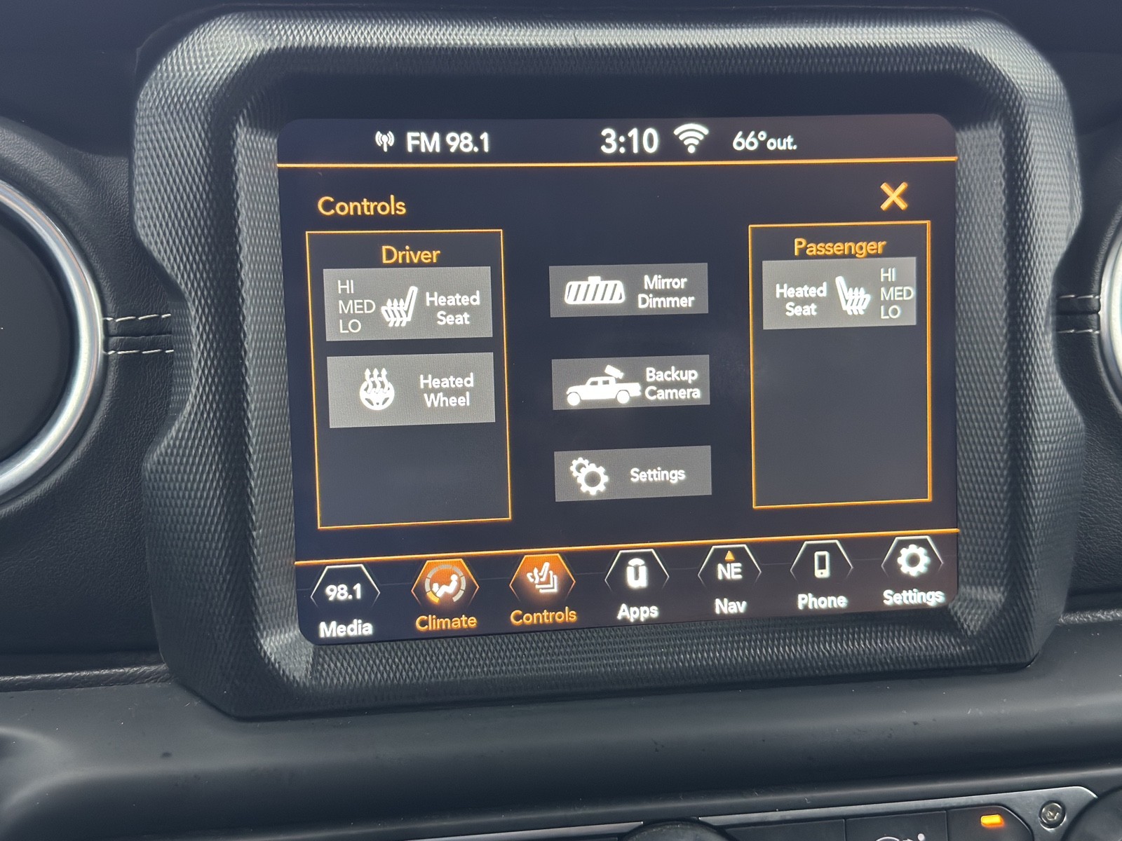 2020 Jeep Gladiator Overland photo 32