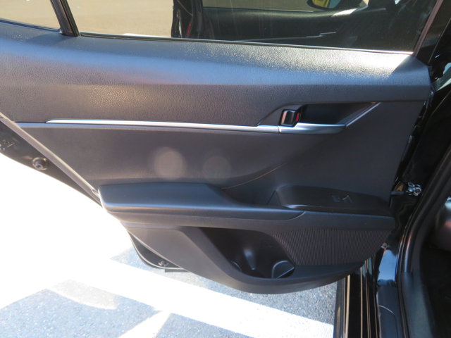 2021 Toyota Camry SE photo 14