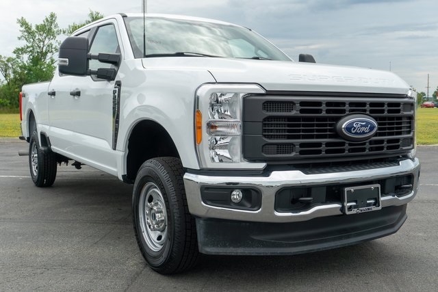 2023 Ford F-250 XL photo 4