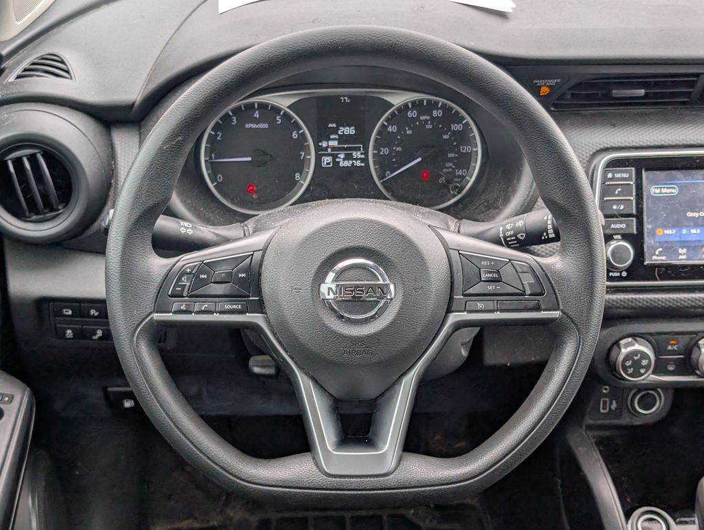 2021 Nissan Kicks S photo 7