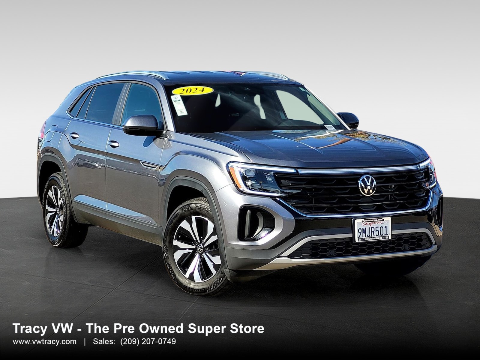 2024 Volkswagen Atlas Cross Sport SE's photo