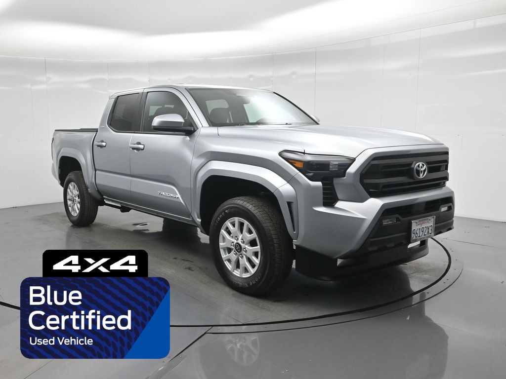 2024 Toyota Tacoma SR5's photo