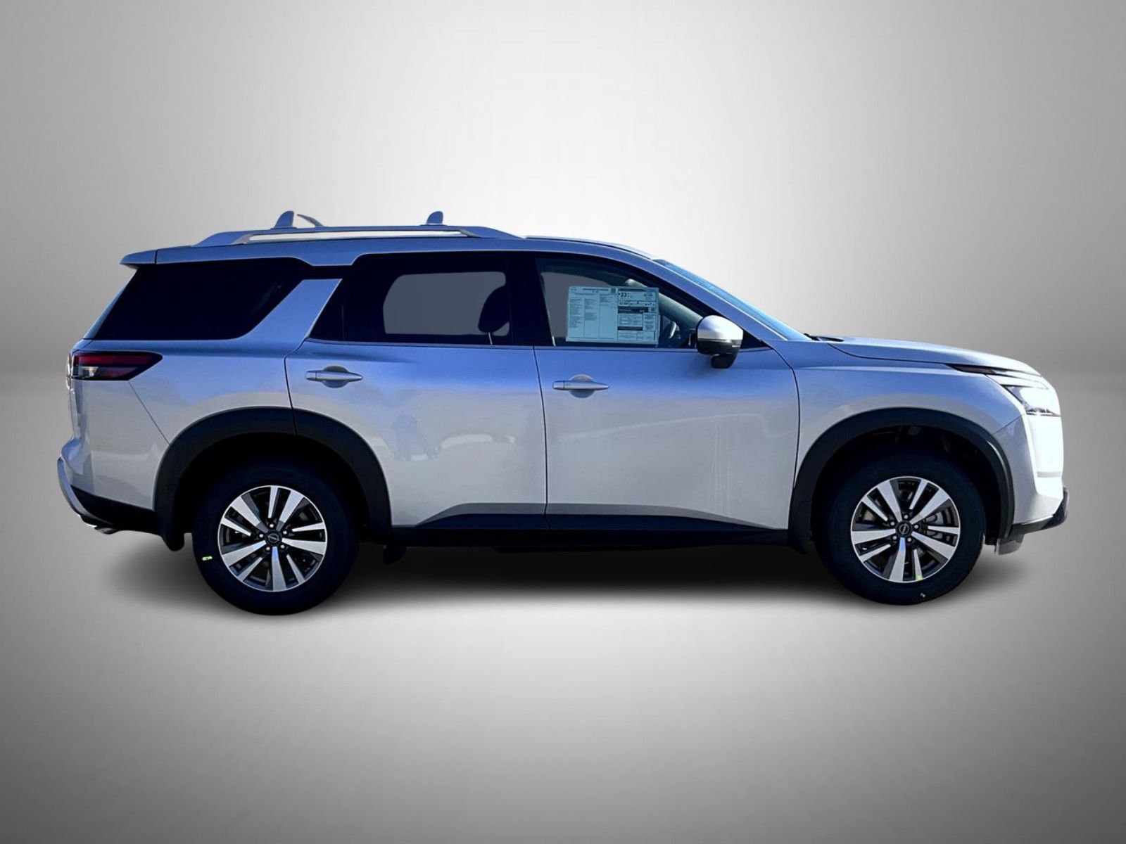2025 Nissan Pathfinder SL photo 4