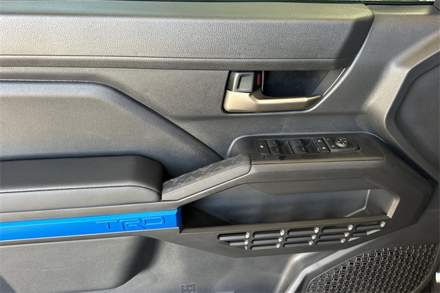 2025 Toyota Tacoma TRD Off-Road 4x4 Double Cab photo 11