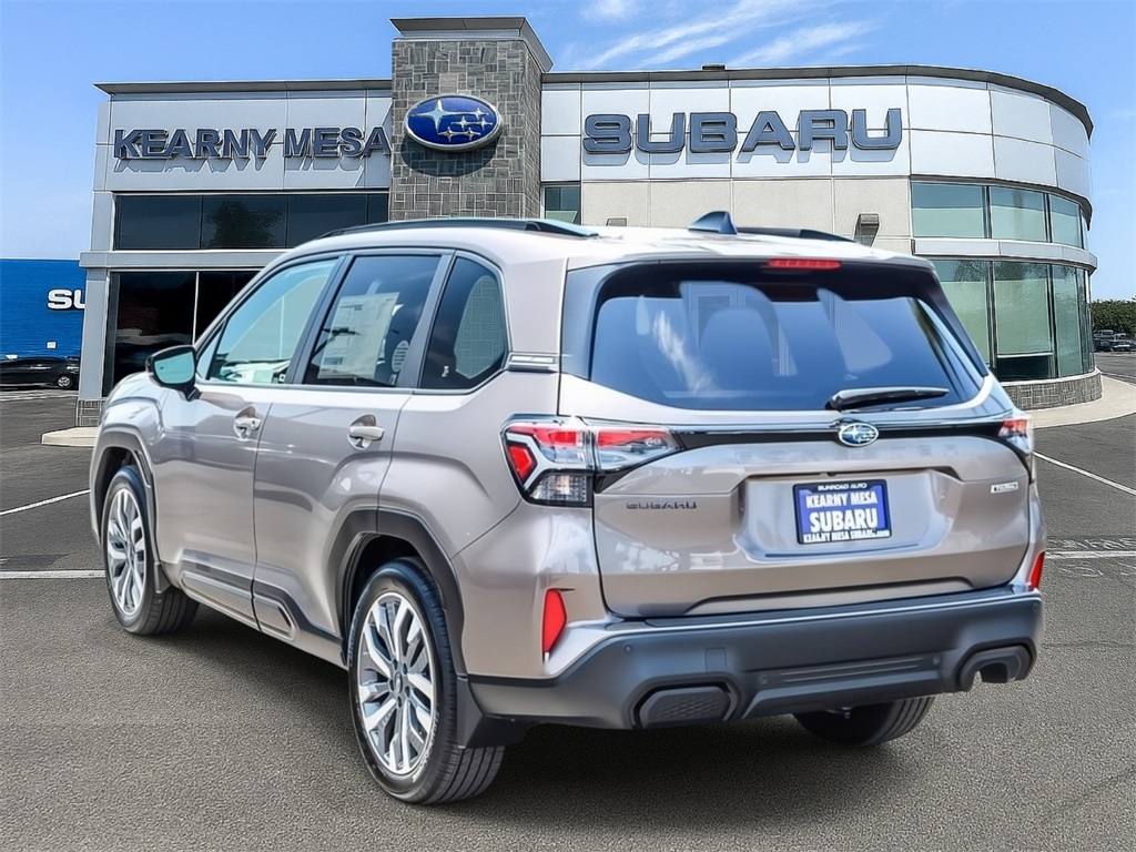 2025 Subaru Forester Touring photo 3