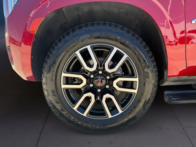 2023 Gmc Yukon AT4 photo 13