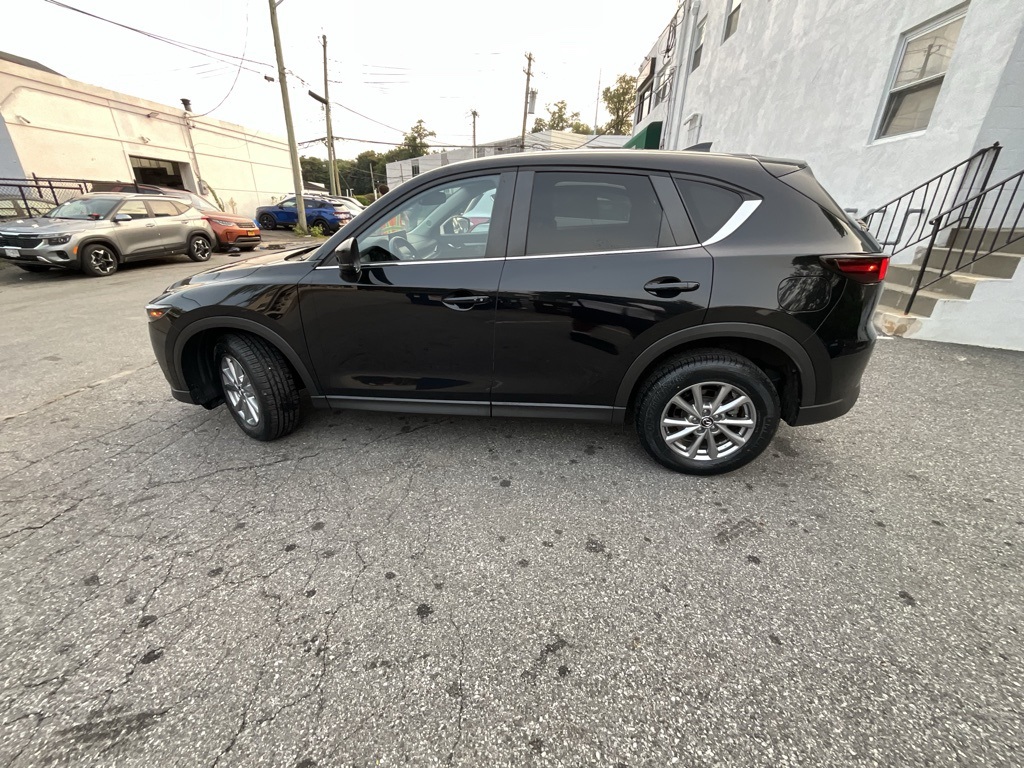 2022 Mazda CX-5 2.5 S Preferred photo 3