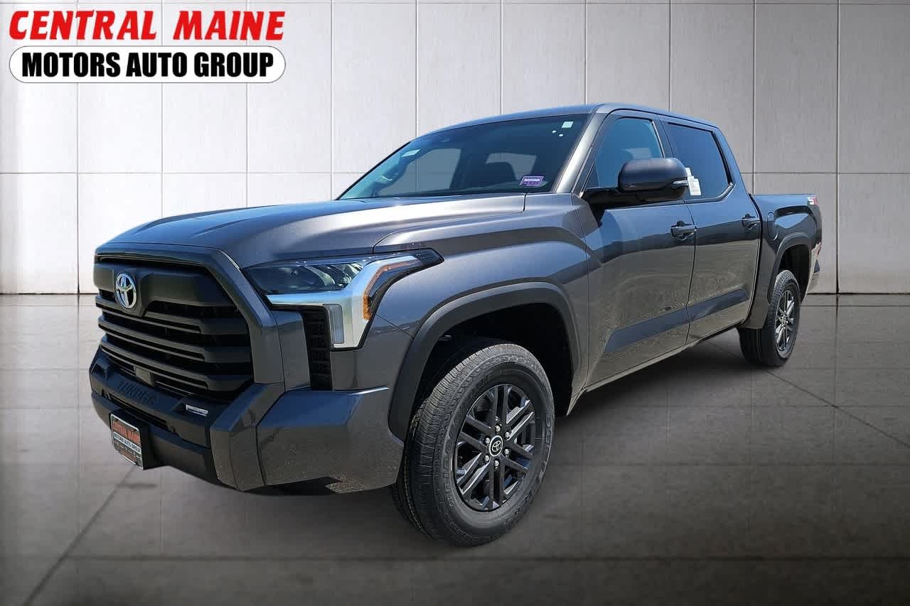 2024 Toyota Tundra SR5's photo