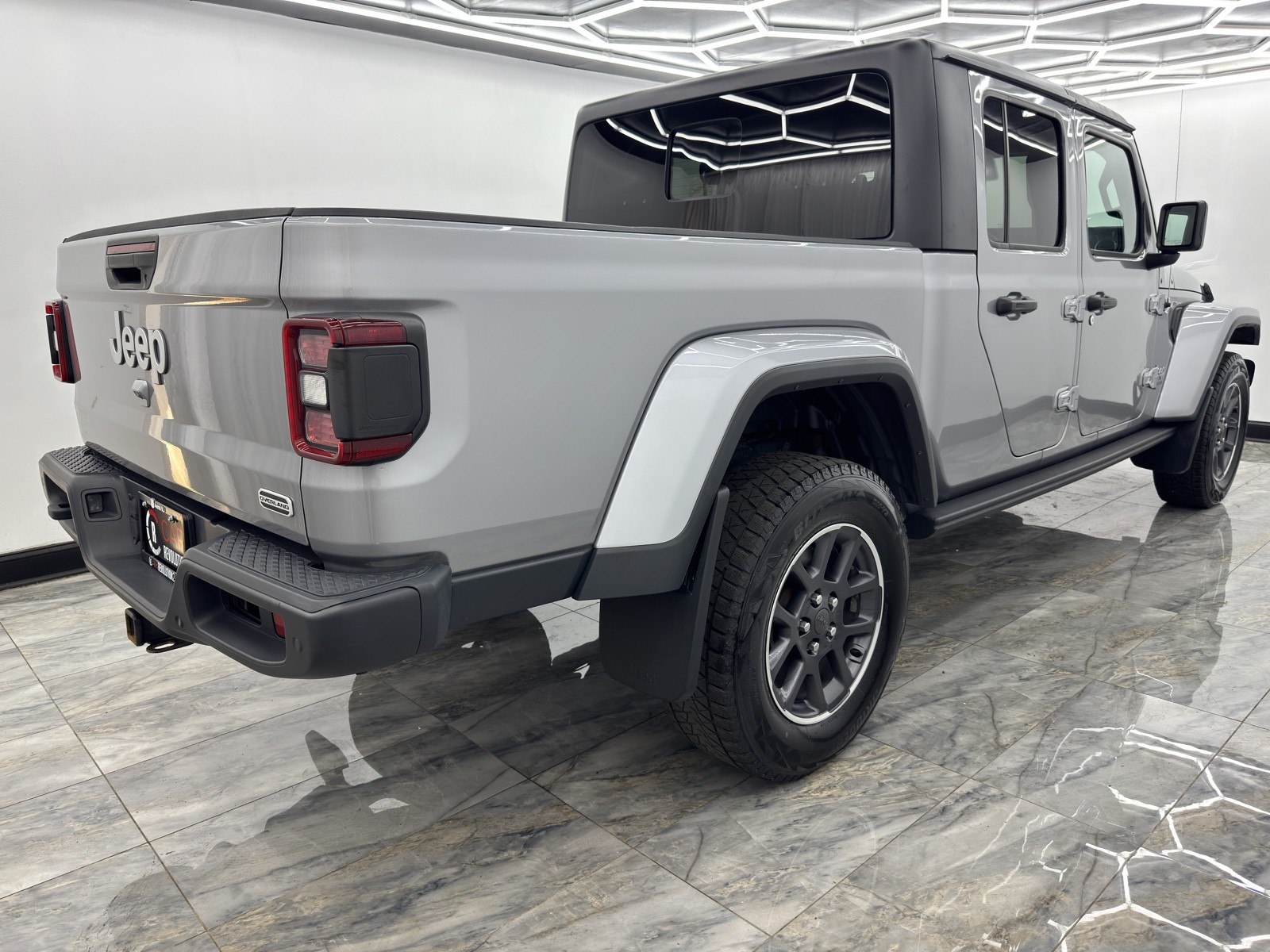 2020 Jeep Gladiator Overland photo 7