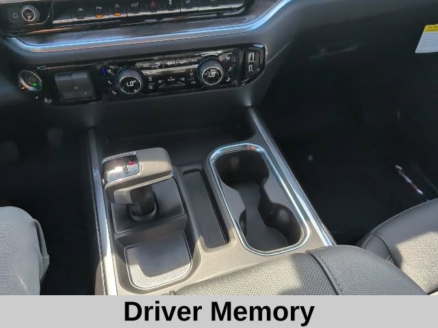 2026 Chevrolet Silverado 1500 LTZ photo 3