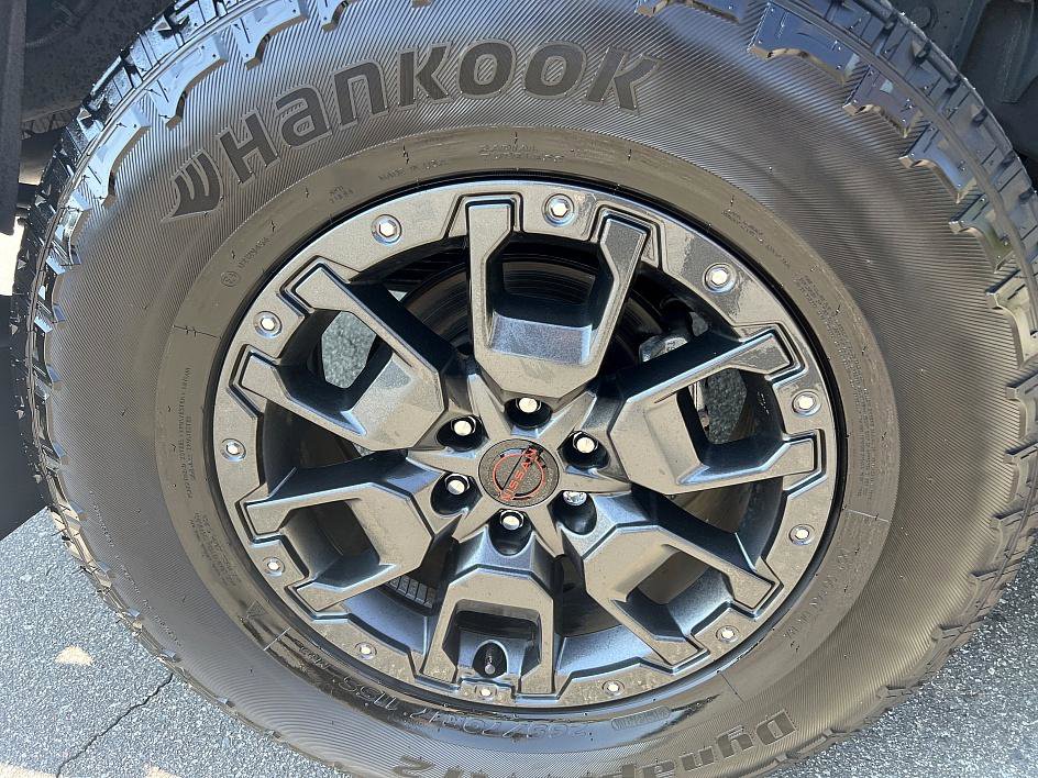 2023 Nissan Frontier PRO-4X photo 11