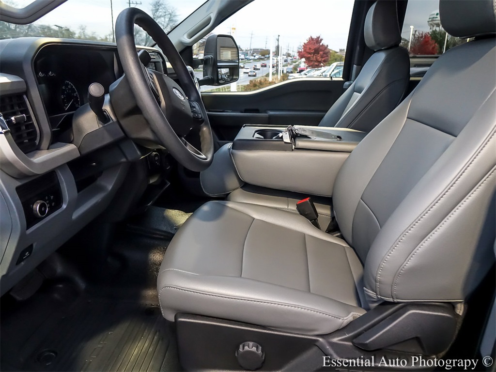 2024 Ford F-450 photo 9