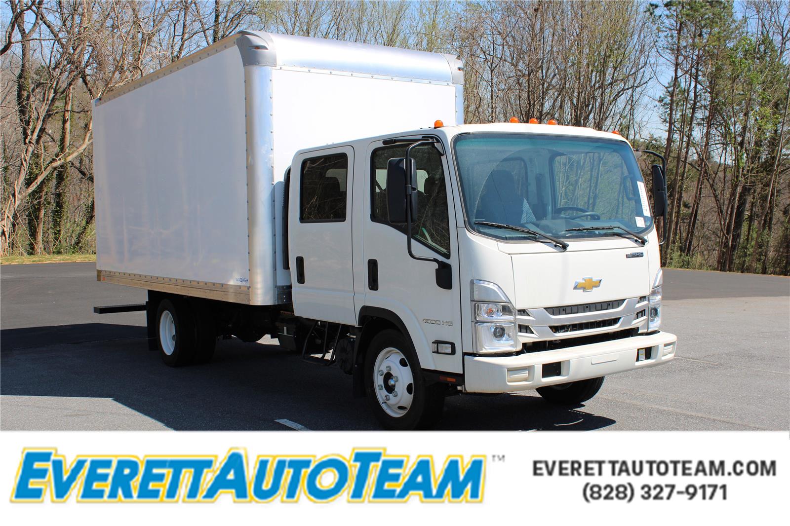 2024 Chevrolet Low Cab Forward Base's photo