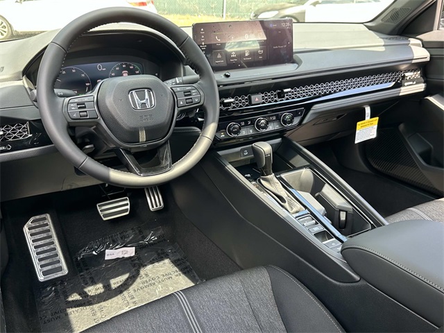 2025 Honda Accord Hybrid Sport photo 2