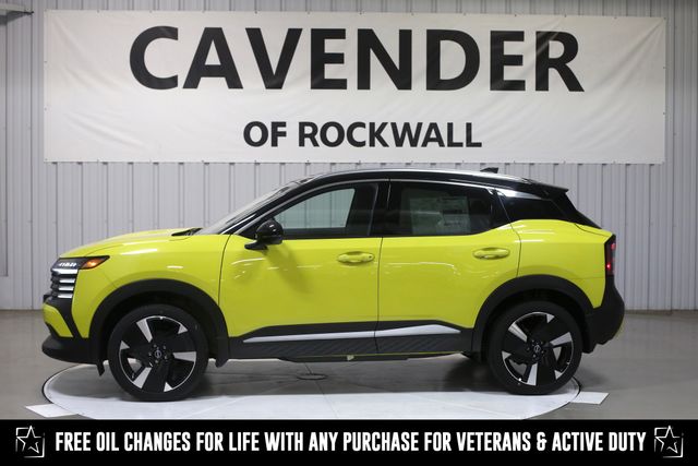 2025 Nissan Kicks SR photo 2