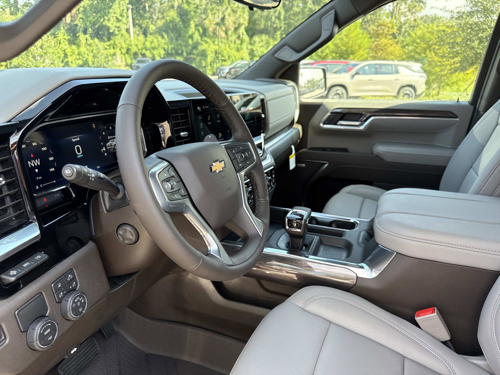 2026 Chevrolet Silverado 1500 LTZ photo 21