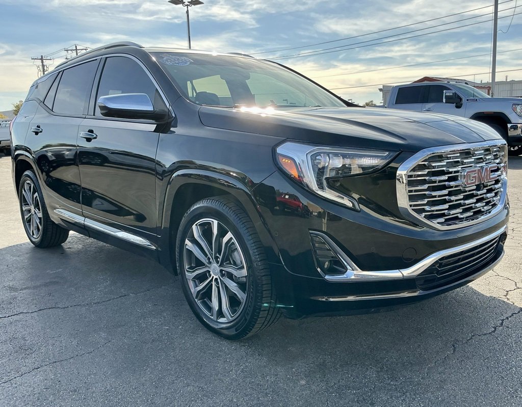 2021 Gmc Terrain Denali photo 2