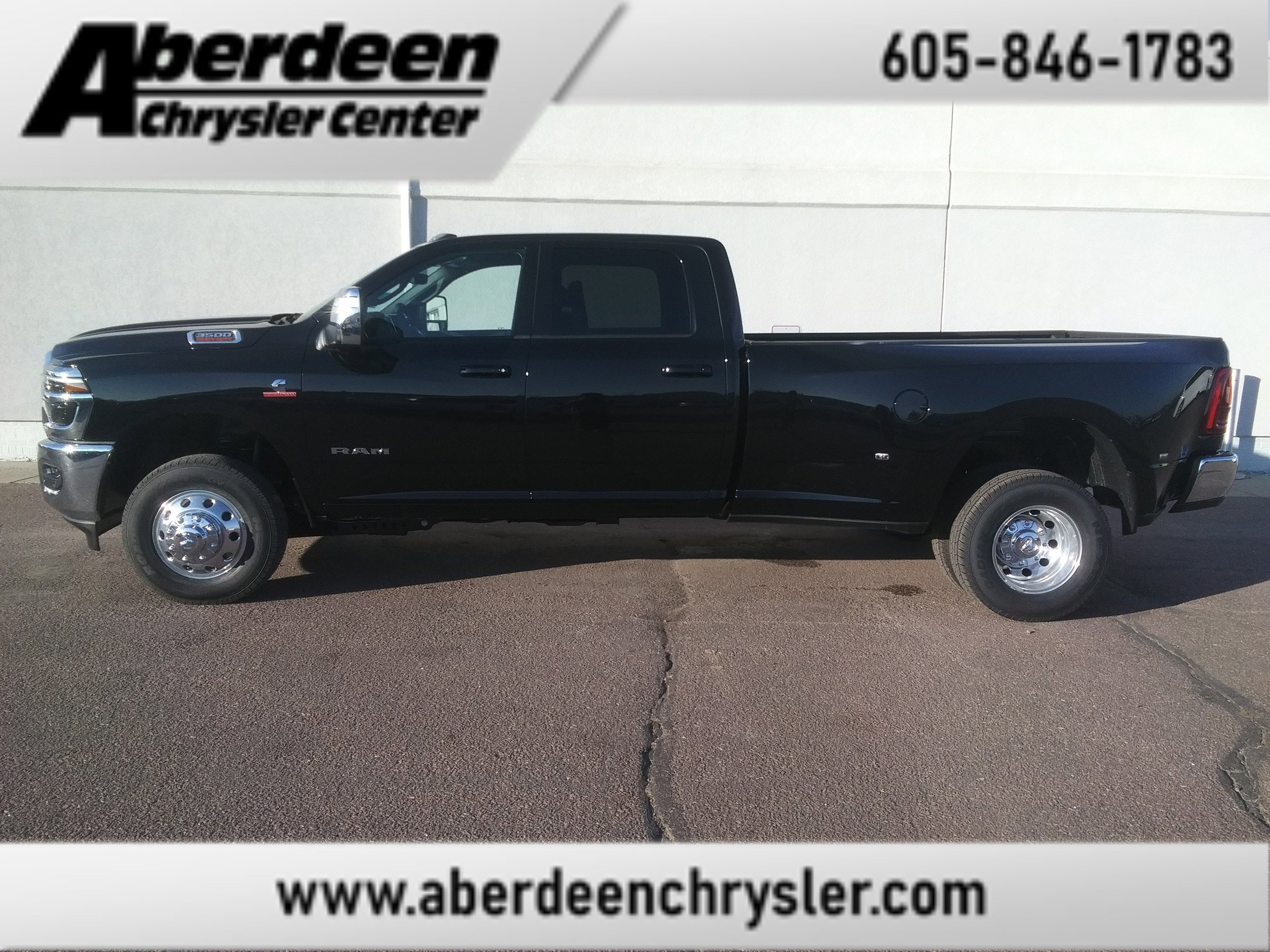 2026 RAM Ram 3500 Pickup Laramie's photo