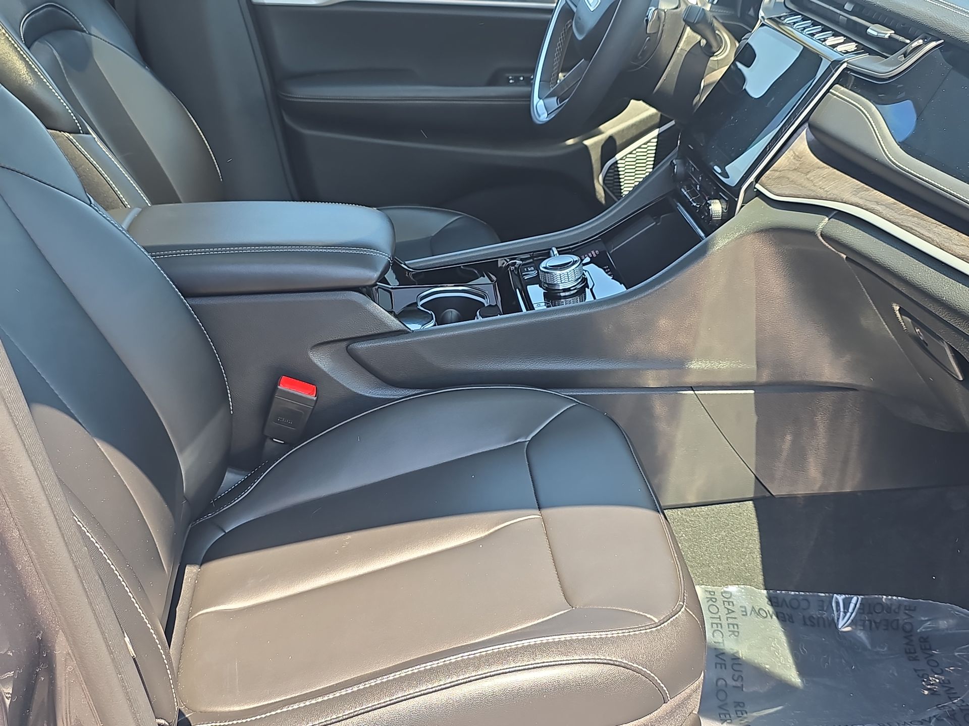 2023 Jeep Cherokee Base photo 61