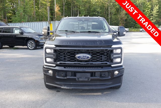 2023 Ford F-350 photo 10