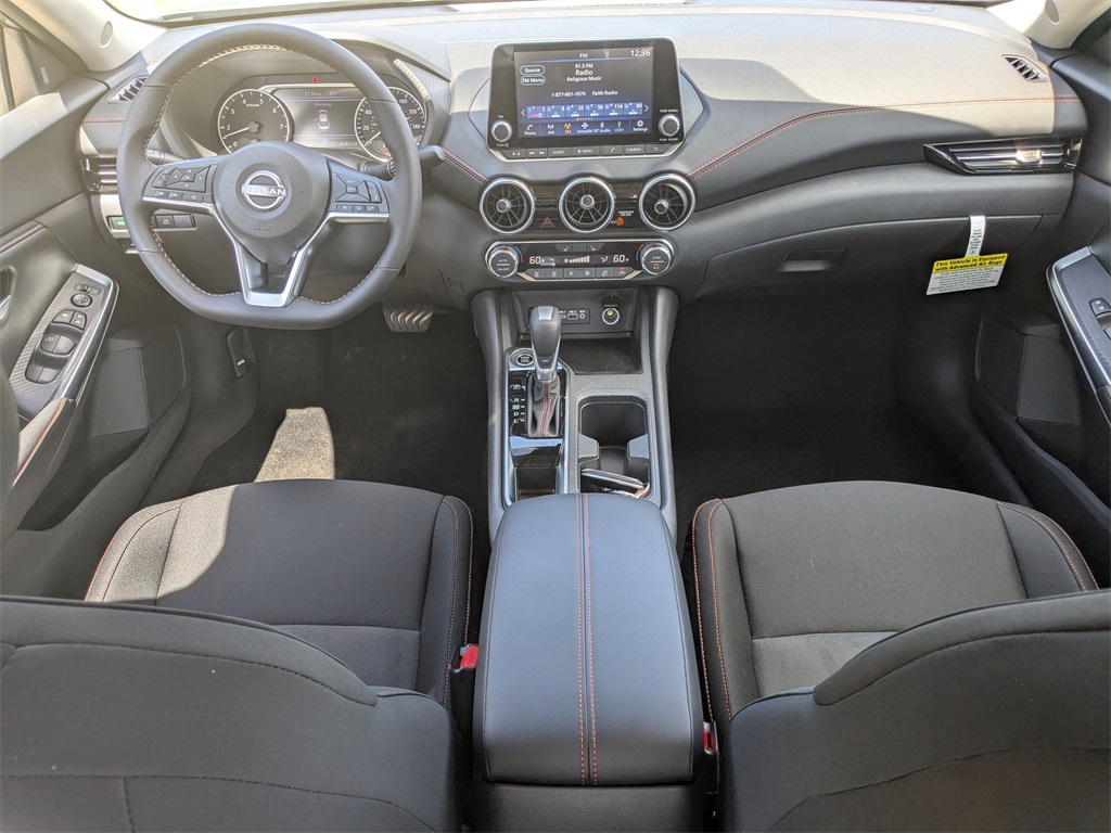 2025 Nissan Sentra SR photo 13