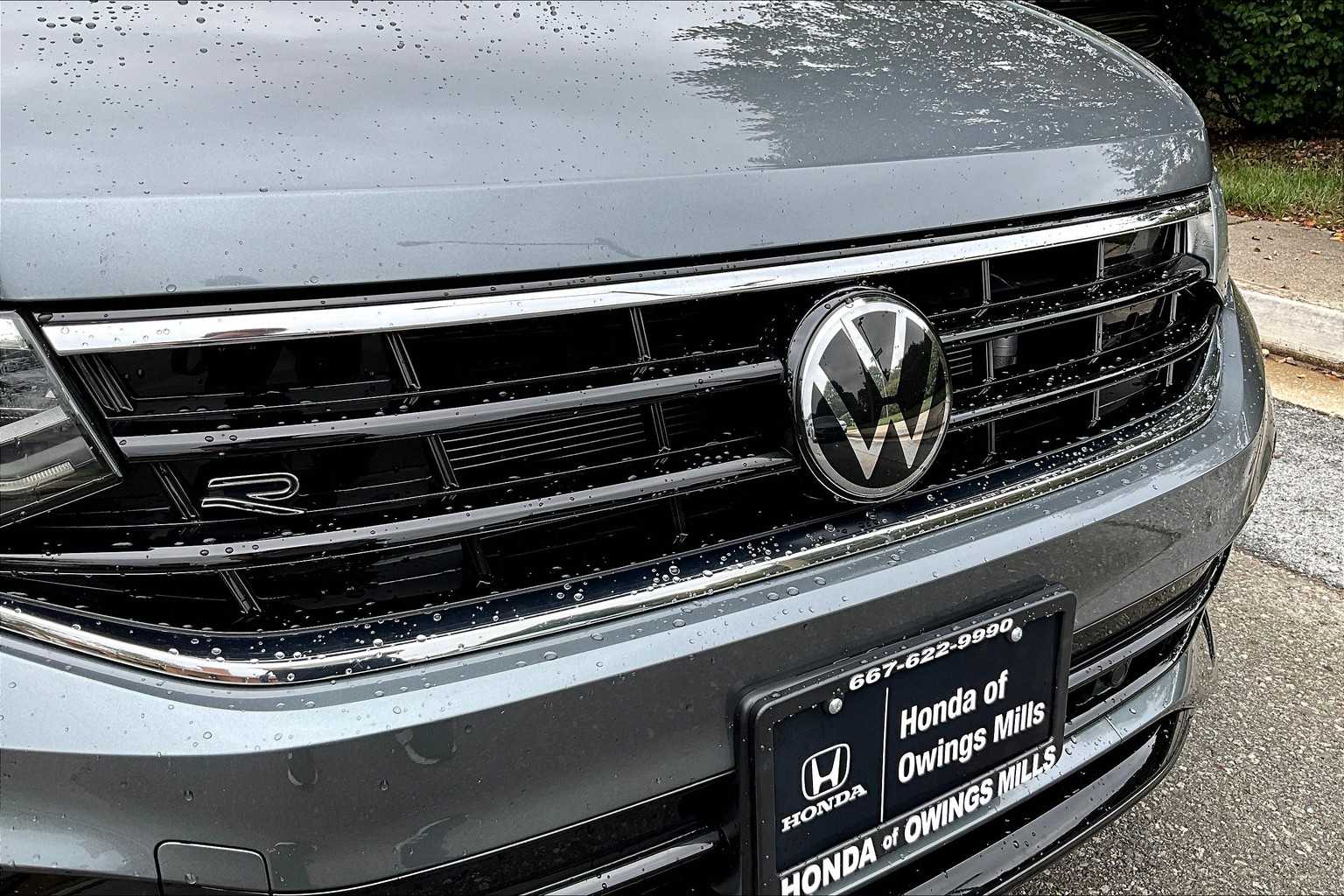 2024 Volkswagen Tiguan SE R-Line Black photo 25