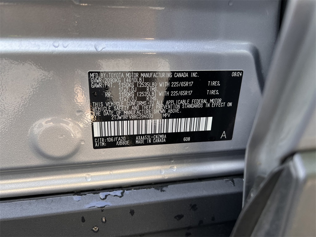 2024 Toyota RAV4 XLE photo 30