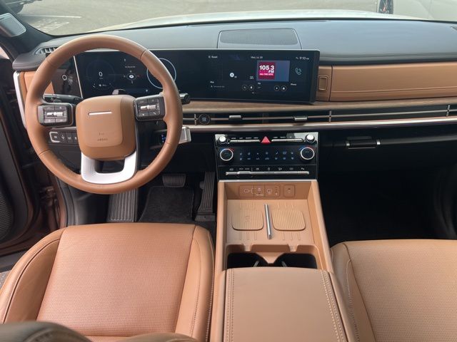 2025 Hyundai Santa Fe Limited photo 4