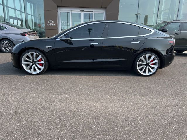 2018 Tesla Model 3 Long Range photo 4