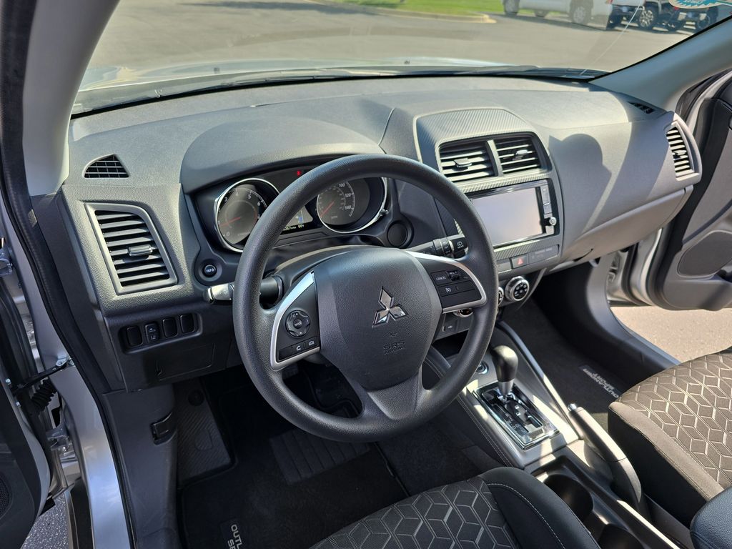 2024 Mitsubishi Outlander Sport ES LE SE photo 15
