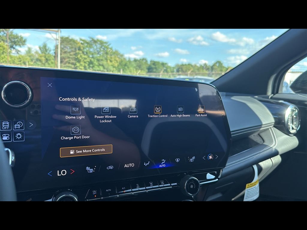 2025 Chevrolet Blazer EV photo 15