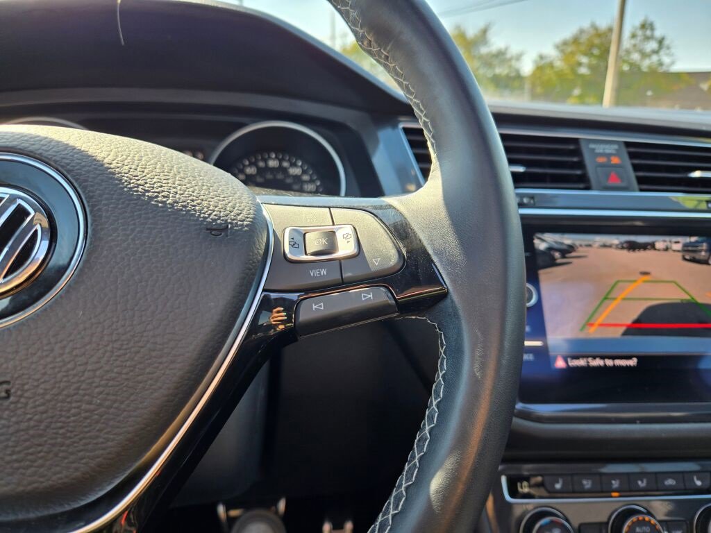 2021 Volkswagen Tiguan SE photo 27