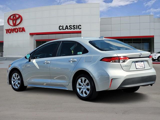 2024 Toyota Corolla LE photo 3