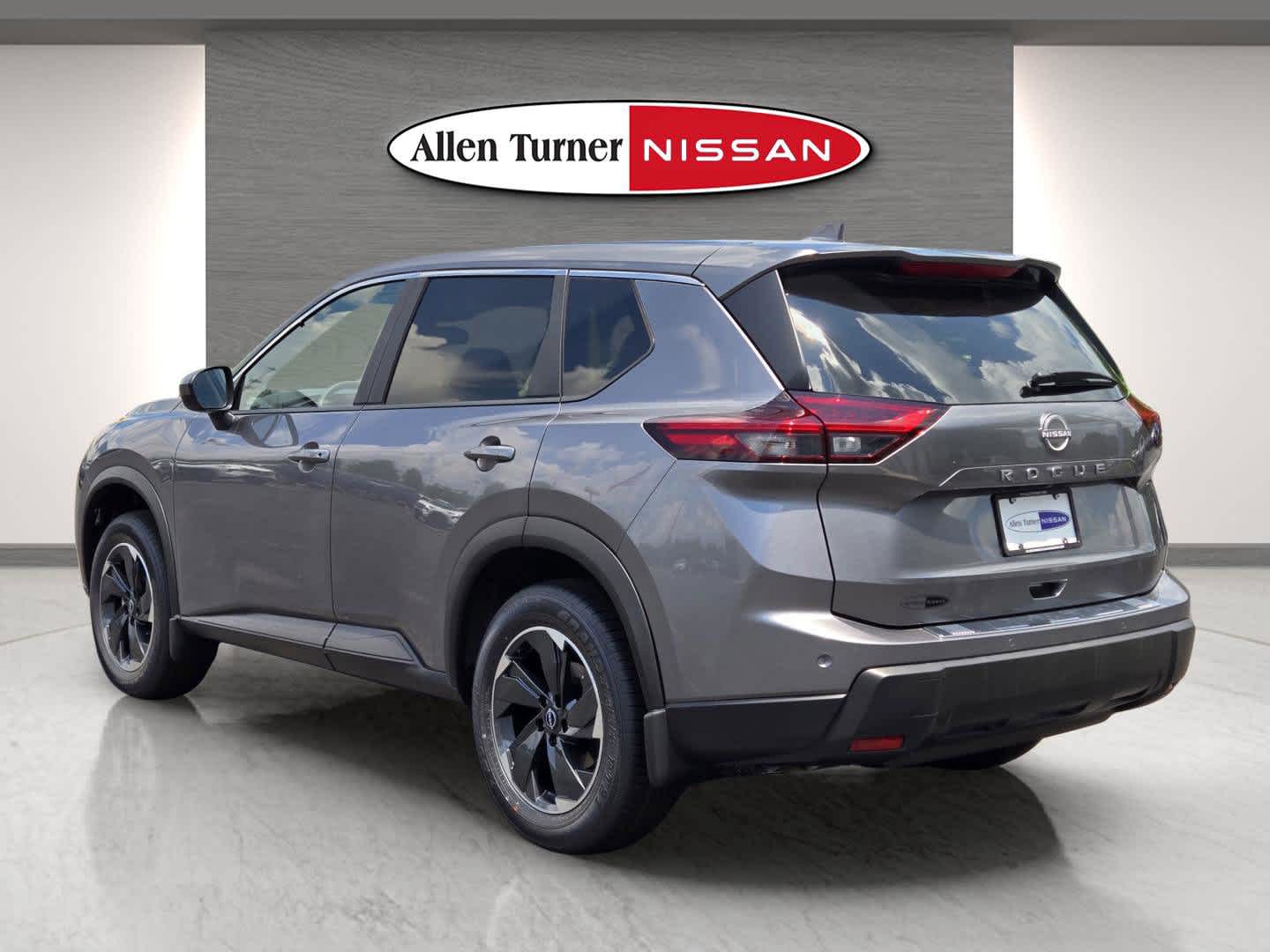 2026 Nissan Rogue SV photo 8