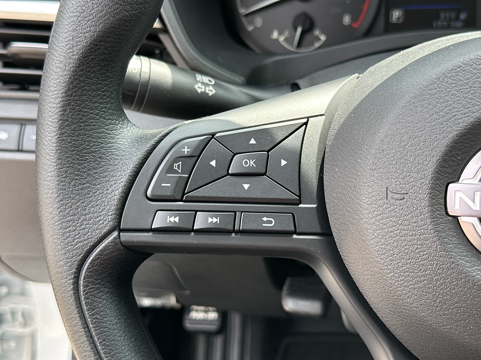 2025 Nissan Altima 2.5 S photo 23