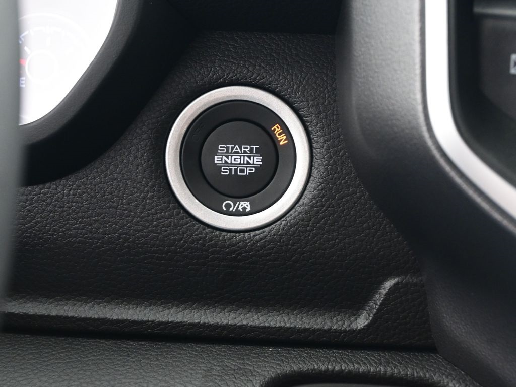 2025 Ram 1500 Big Horn Lone Star photo 2
